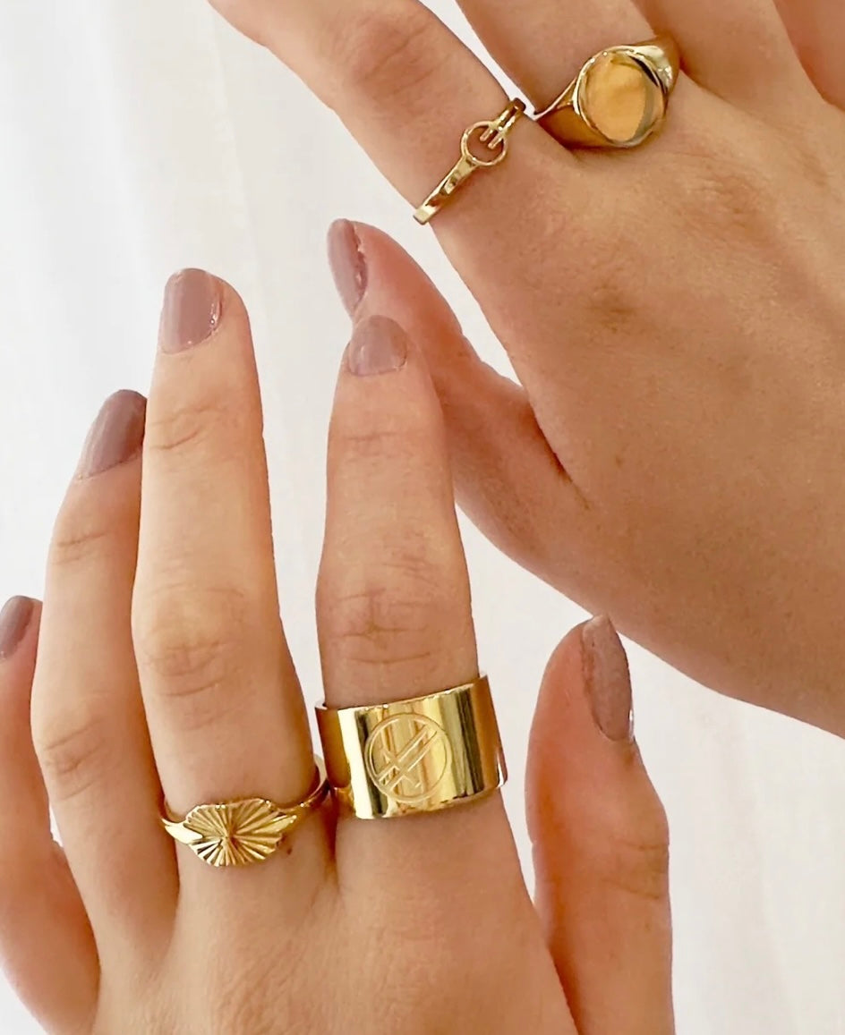 Grandstand Band Ring