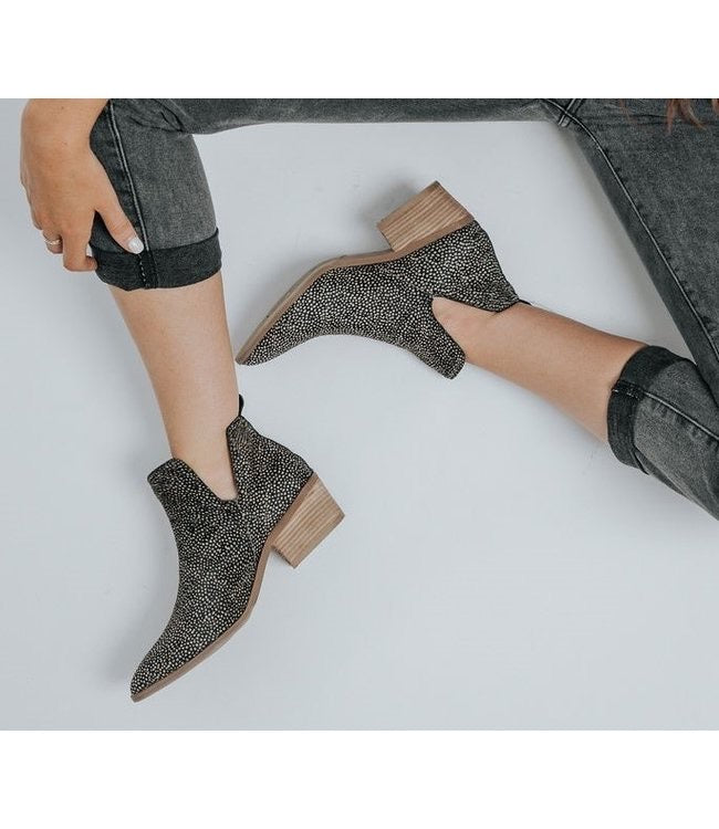 Women’s Shoes