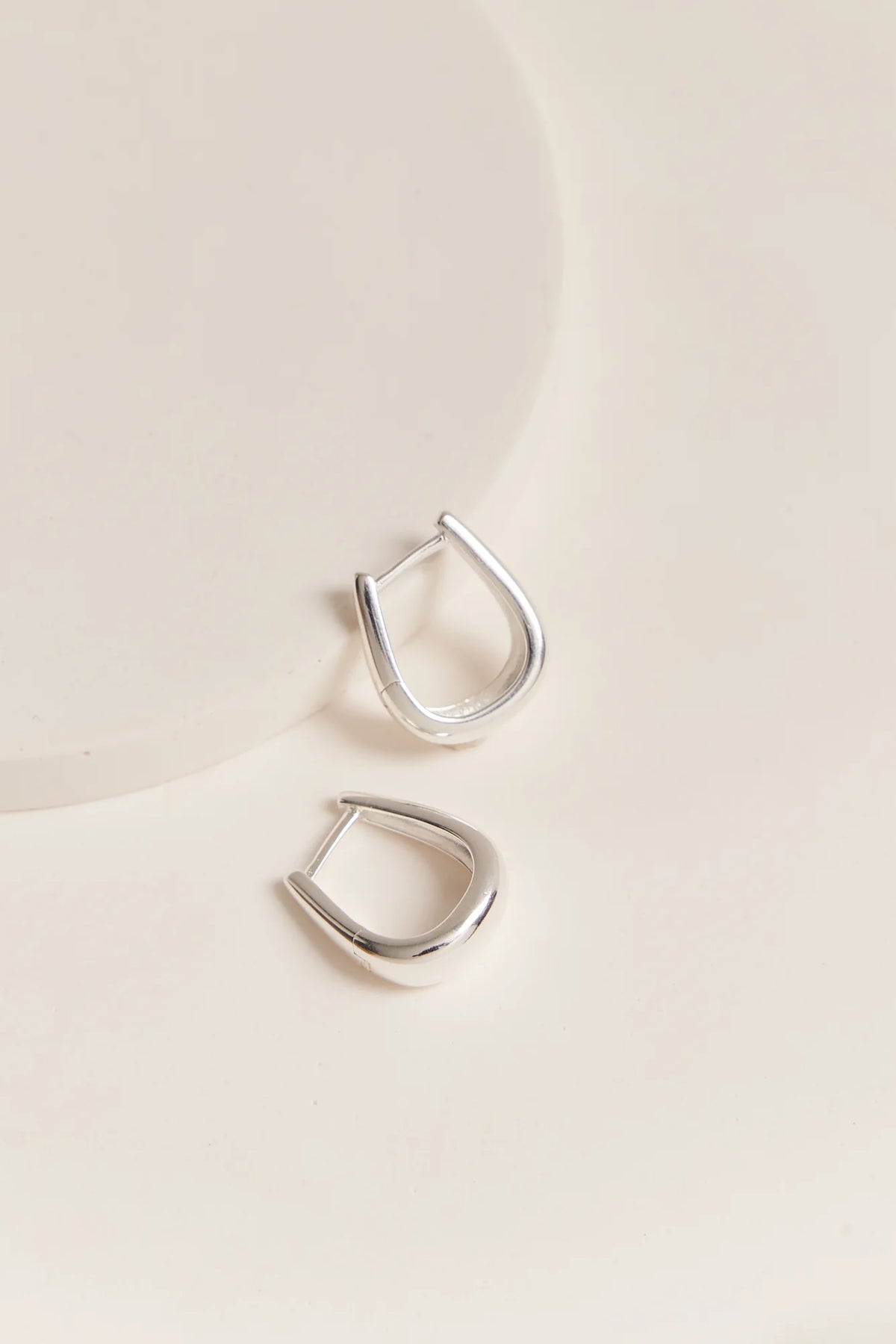 Ada Hoop Earring - Silver