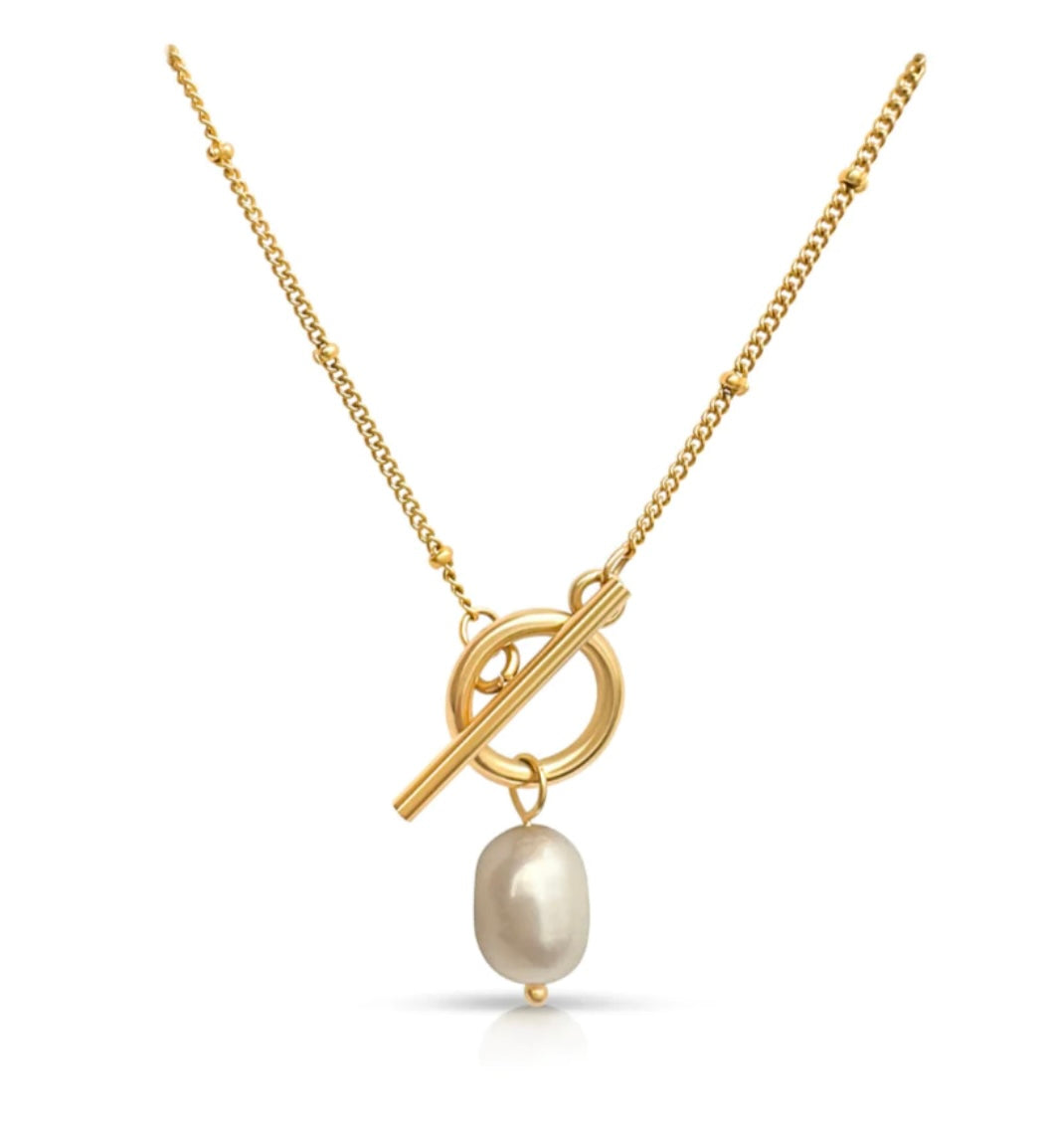 One-On-One Pearl Necklace
