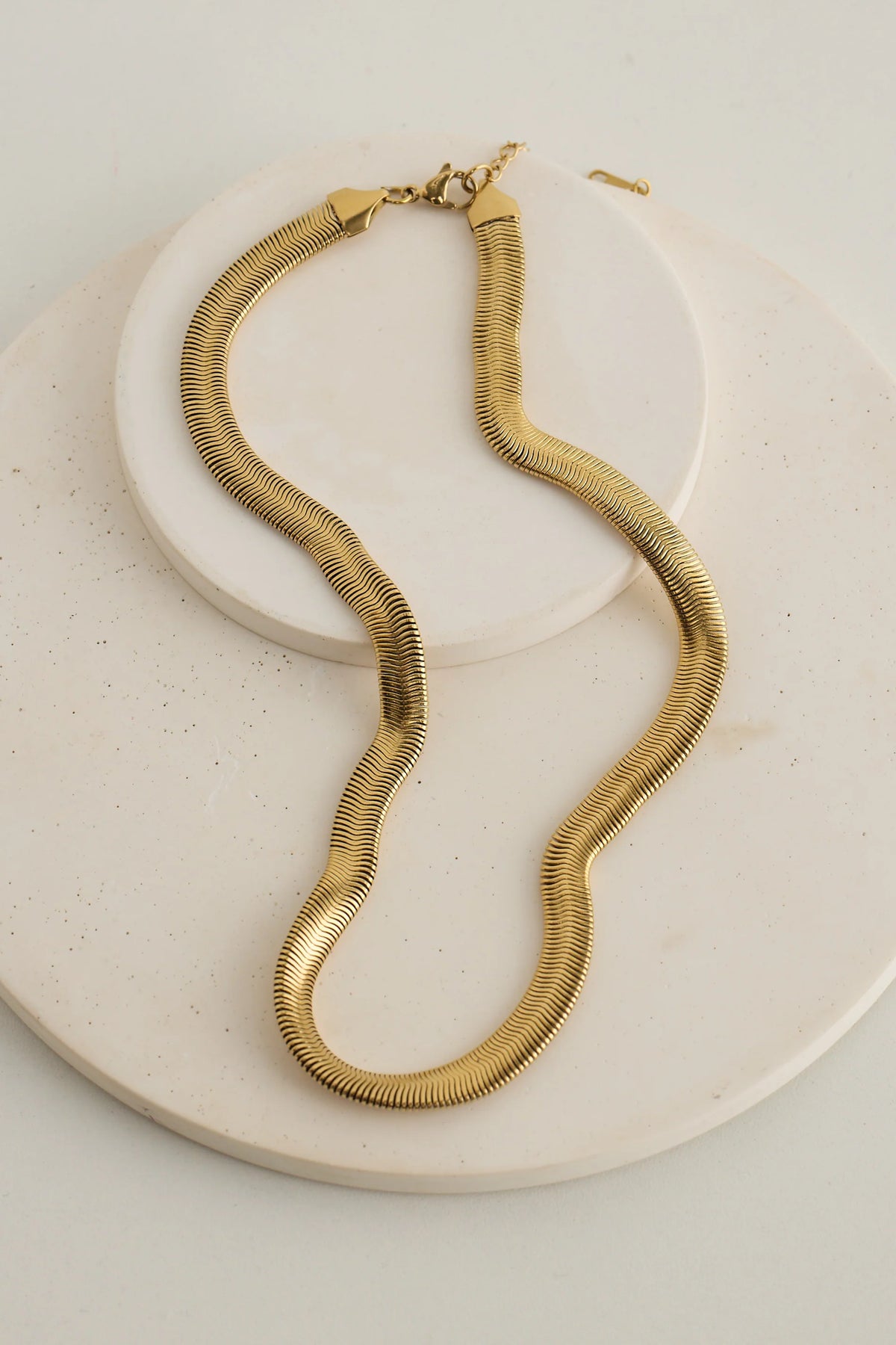 Greta Snake Chain Necklace - Gold